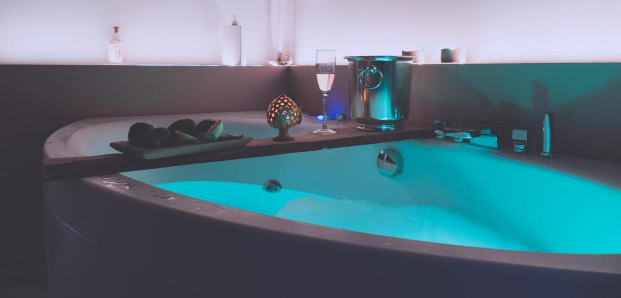 Le Dimore Del Borgo - Room & Breakfast Campomarino  Luaran gambar